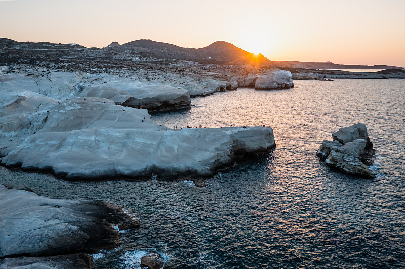 著名的Sarakiniko海灘鳥瞰圖，米洛斯，基克拉迪斯，希臘攝影圖片