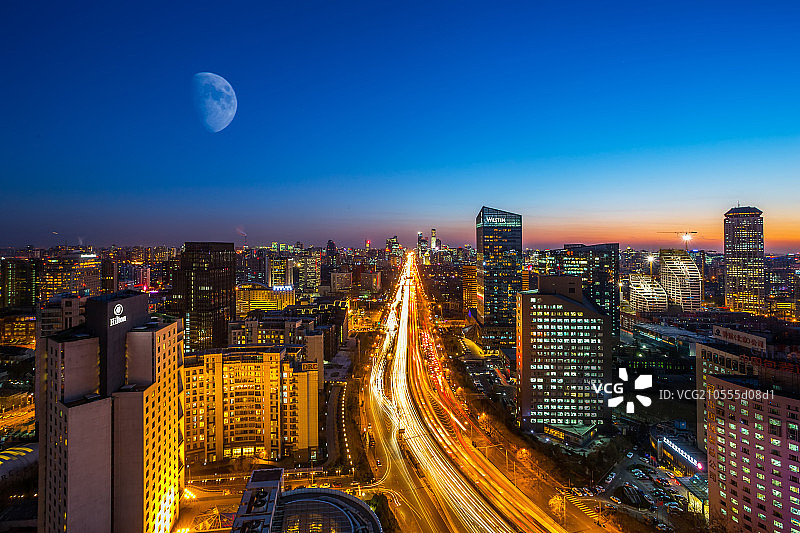 北京东三环月圆之夜图片素材