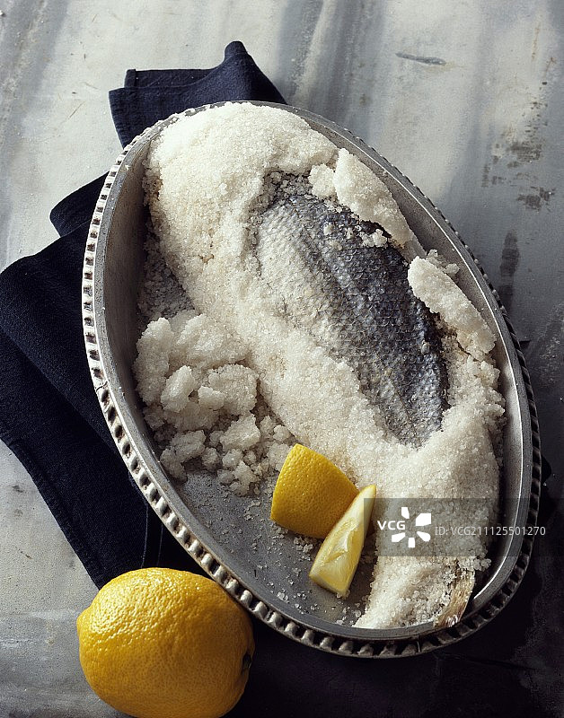 鲈鱼Guérande盐皮图片素材