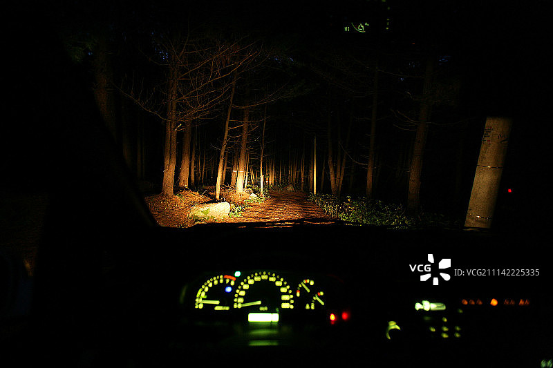车,夜晚,黑暗,土路,图片素材