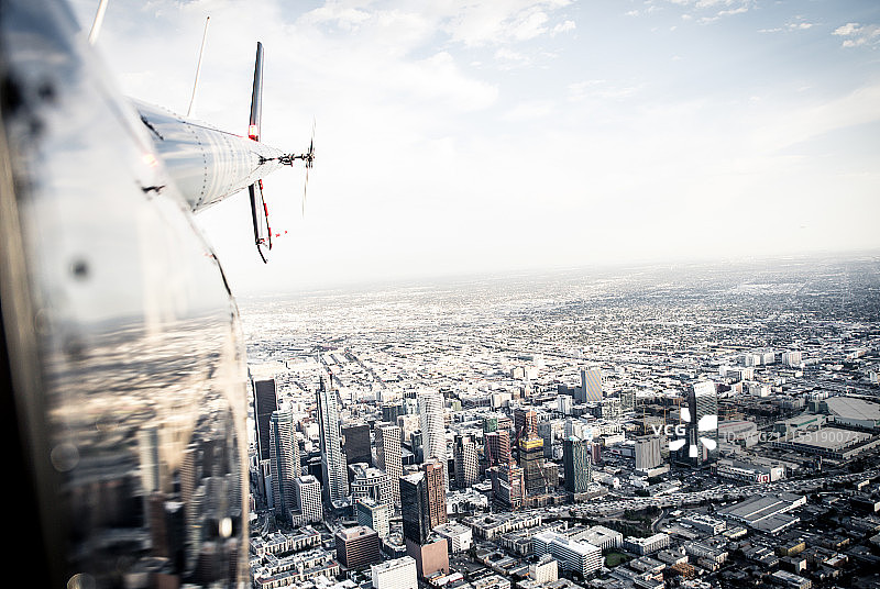 从直升机上俯瞰洛杉矶图片素材