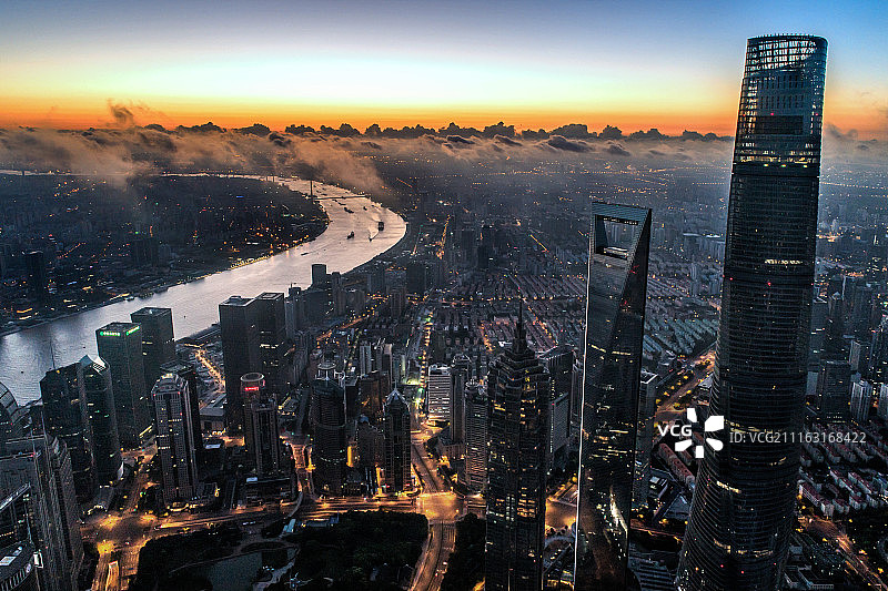 上海陆家嘴建筑群日出航拍图片素材