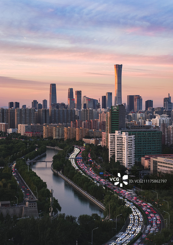 北京晚高峰-北京天际线图片素材