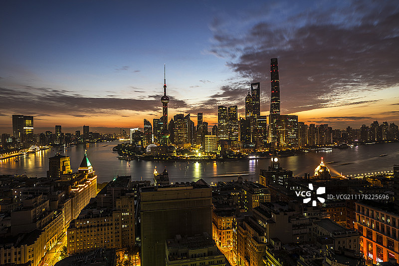 上海城市日出风光图片素材