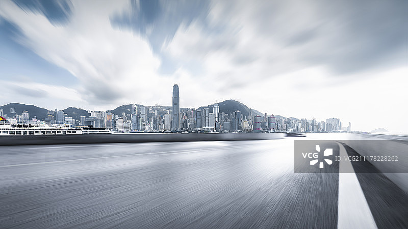 香港都市风光和柏油道路图片素材