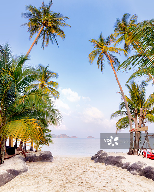 泰国Koh Chang美丽的热带海滩图片素材