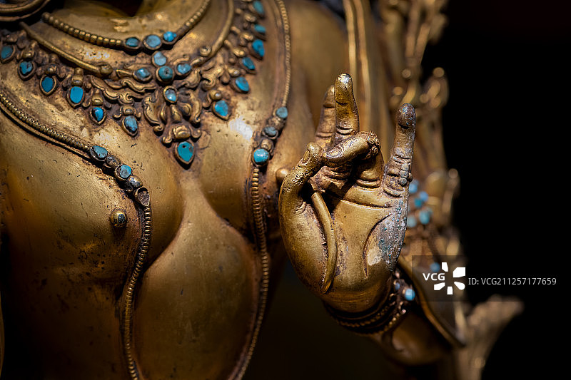 浙江大学艺术与考古博物馆收藏19世纪藏传佛教绿度母坐像图片素材