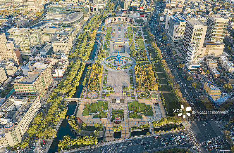 航拍济南泉城广场图片素材
