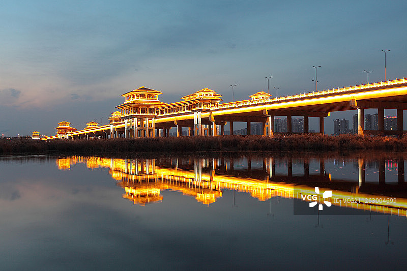 陕西省西安灞渭河大桥夜景图片素材