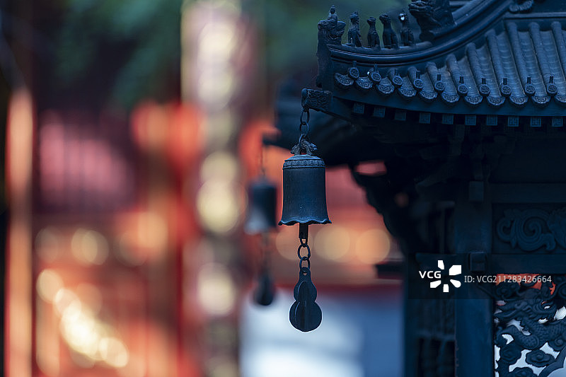 北京八大处寺庙佛铃铛图片素材