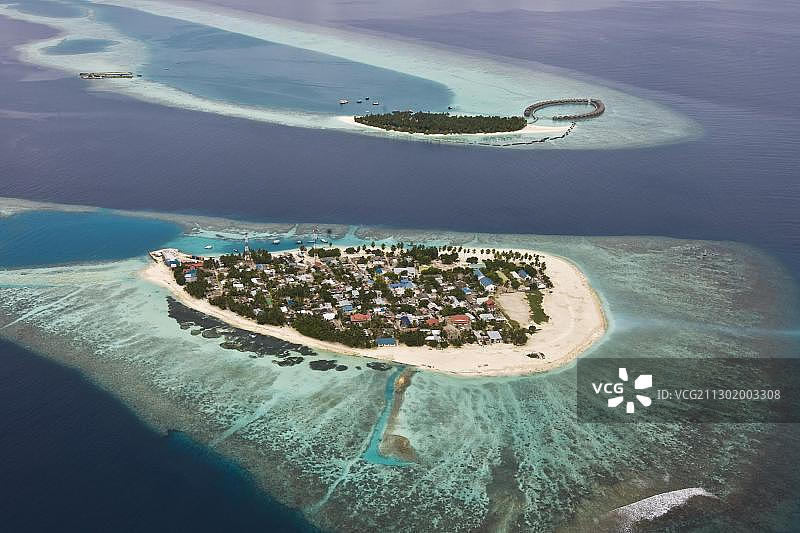 位于马尔代夫南Nilandhe环礁的维卢岛和度假村。图片素材