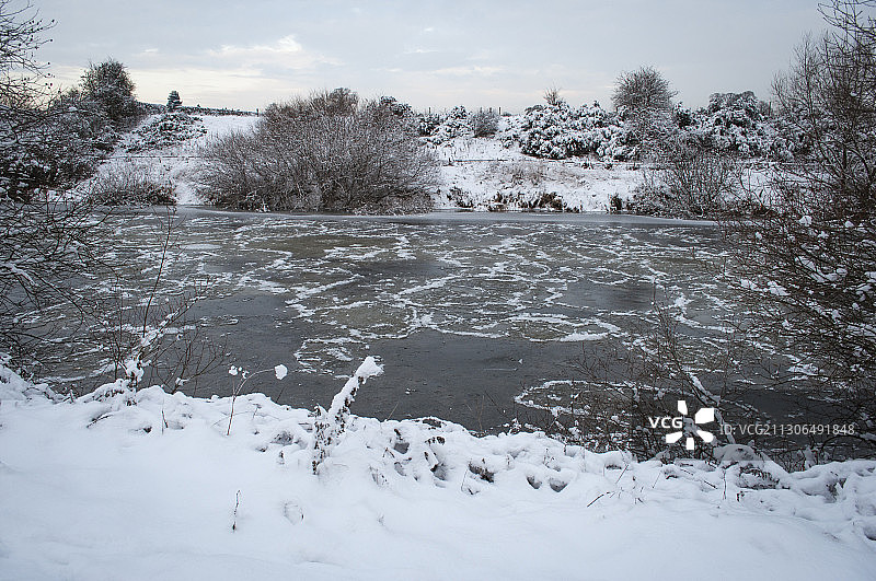 冰冻的塞文河，2010年12月。图片素材