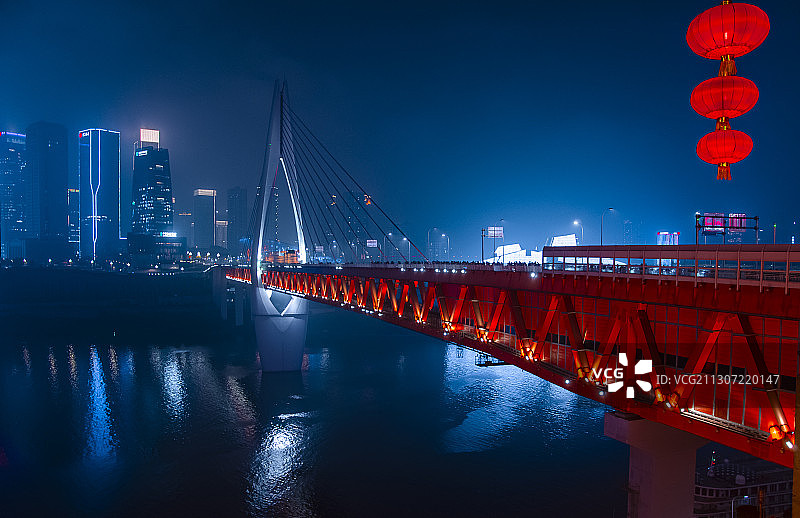 中国重庆千厮门嘉陵江大桥夜景灯光图片素材