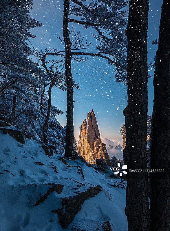 黄山冬天风景奇石旅游风景区图片素材
