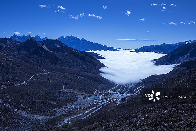1E8A2275拍于甘孜州康定折多山--云海图片素材