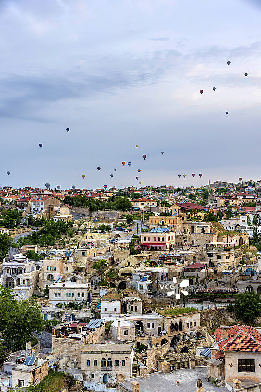 土耳其格雷梅卡帕多奇亚热气球图片素材