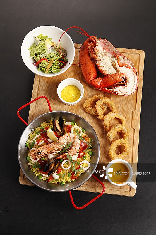 龙虾牛排海鲜饭图片素材