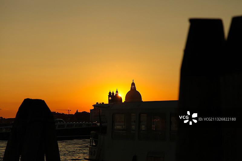 意大利威尼斯海上夕阳美景图片素材