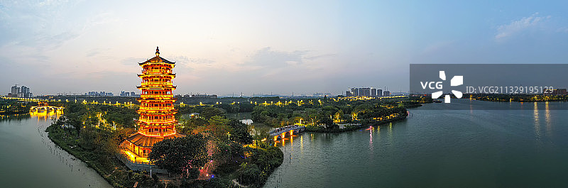 航拍东莞华阳湖湿地公园日落风光图片素材