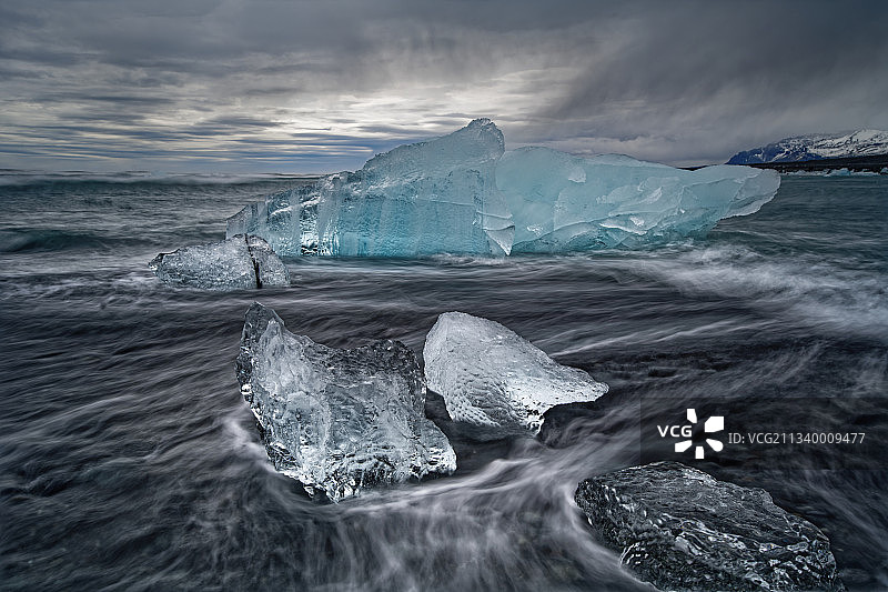 冰冻的大海与天空的风景图片素材