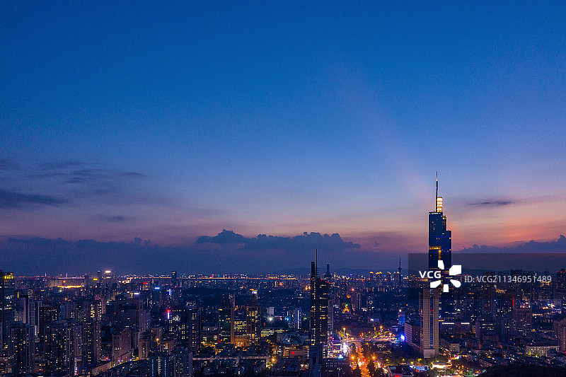 航拍南京现代城市风光夜景图片素材
