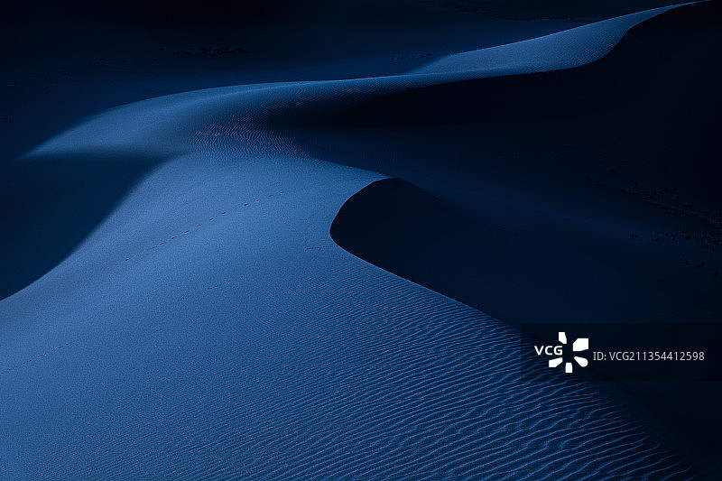月光蓝沙漠图片素材