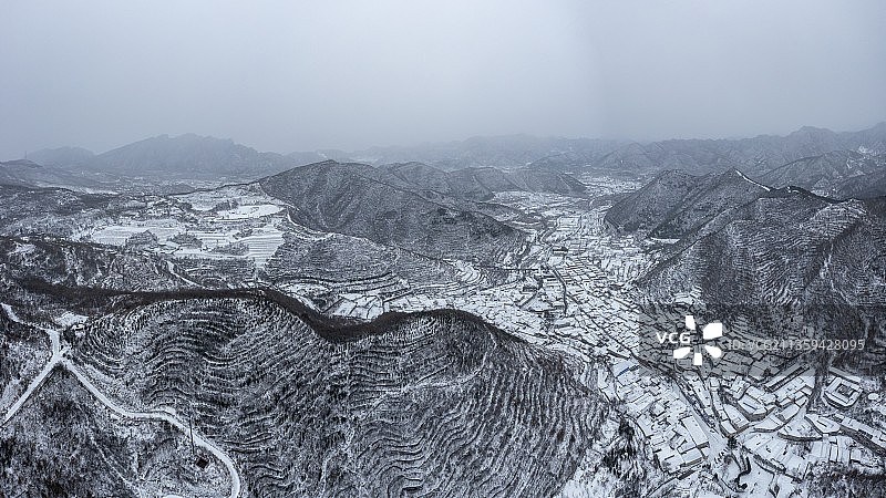 航拍北京门头沟山区雪景图片素材