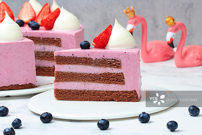 蓝莓蛋糕甜点慕斯图片素材