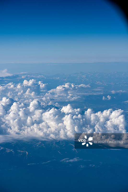 从飞机上看到的云彩图片素材