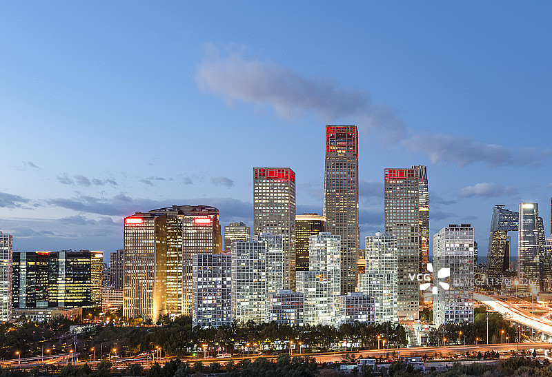北京国贸CBD夜景 北京城市天际线图片素材