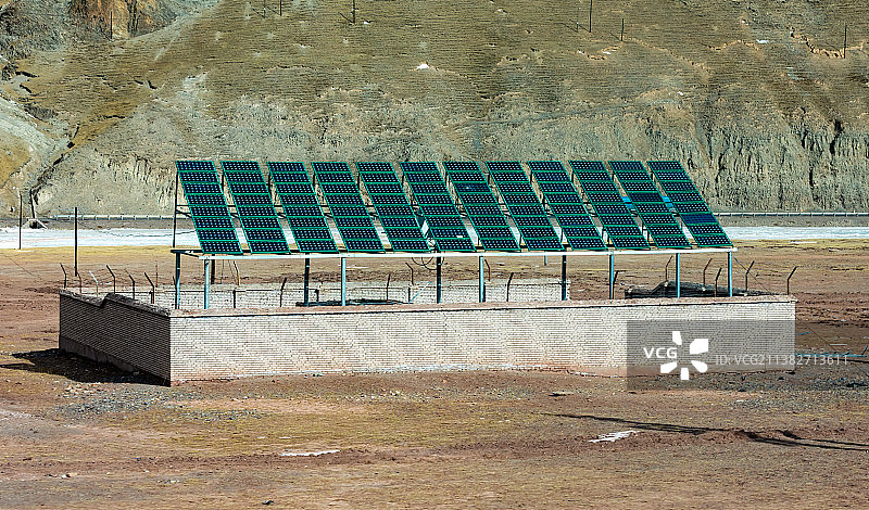 青藏高原太阳能发电图片素材