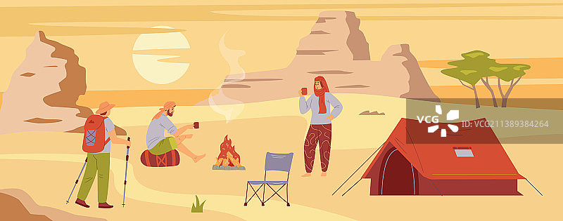沙漠露营，游客在篝火旁休息图片素材