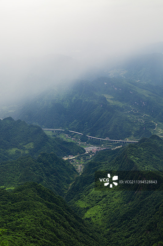 高视角下陕西汉中龙头山景区风光图片素材