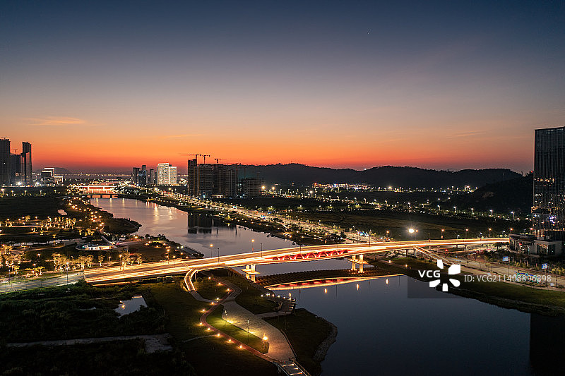 航拍珠海横琴天沐河城市夜景图片素材