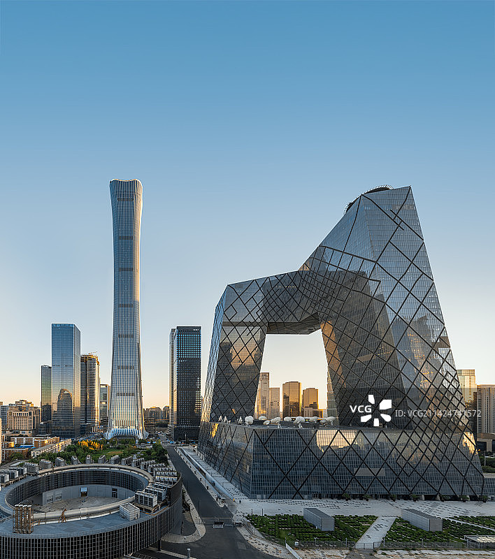 城市风光和科技大数据概念-城市建筑与科技概念-北京国贸CBD图片素材