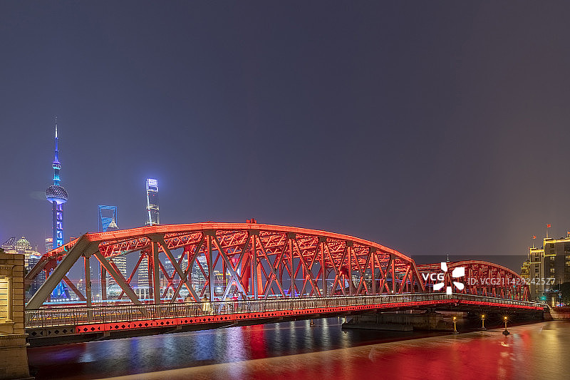 上海外白渡桥苏州河夜景图片素材