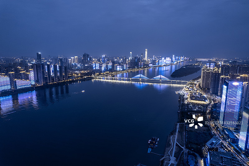 中国长沙湘江两岸夜景图片素材