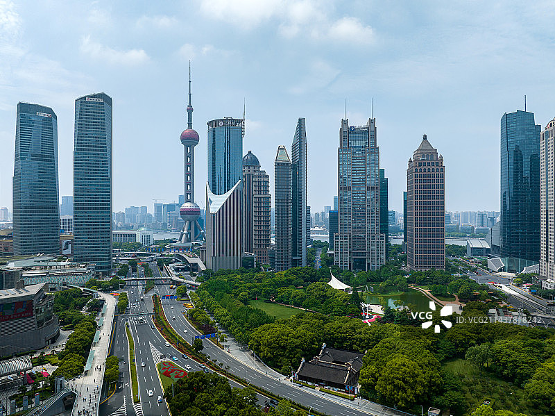 中国第一大城市上海市陆家嘴金融中心城市建筑风光图片素材
