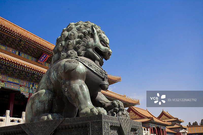 故宫里的狮子雕像特写图片素材