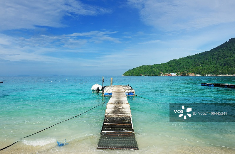 美丽的海滩码头在Perhentian群岛，马来西亚图片素材