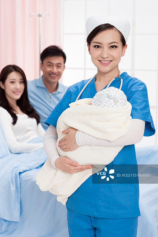 护士抱着婴儿图片素材