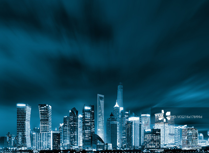 上海陆家嘴摩天大楼建筑群夜景图片素材