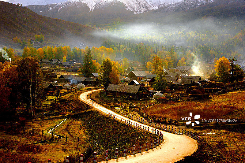 新疆阿勒泰地区白哈巴村图片素材