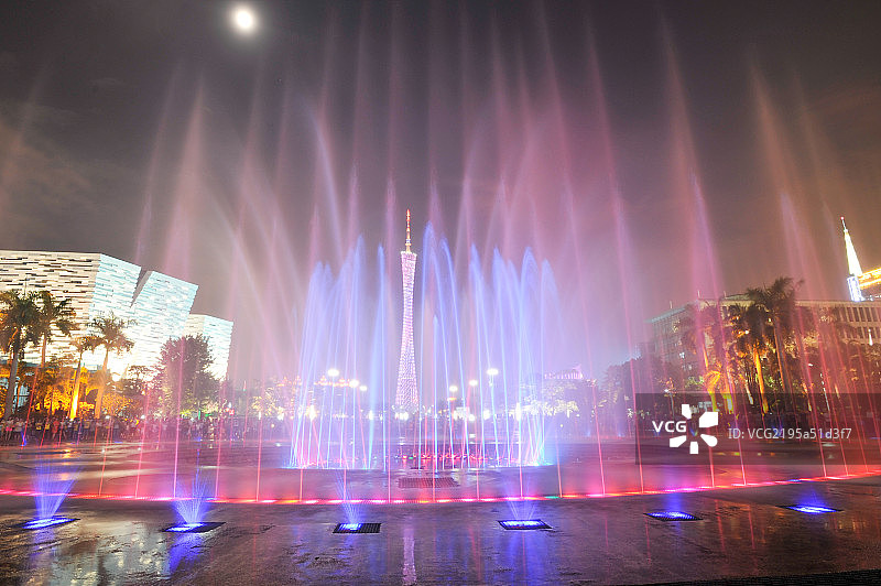 广州珠江新城音乐喷泉图片素材