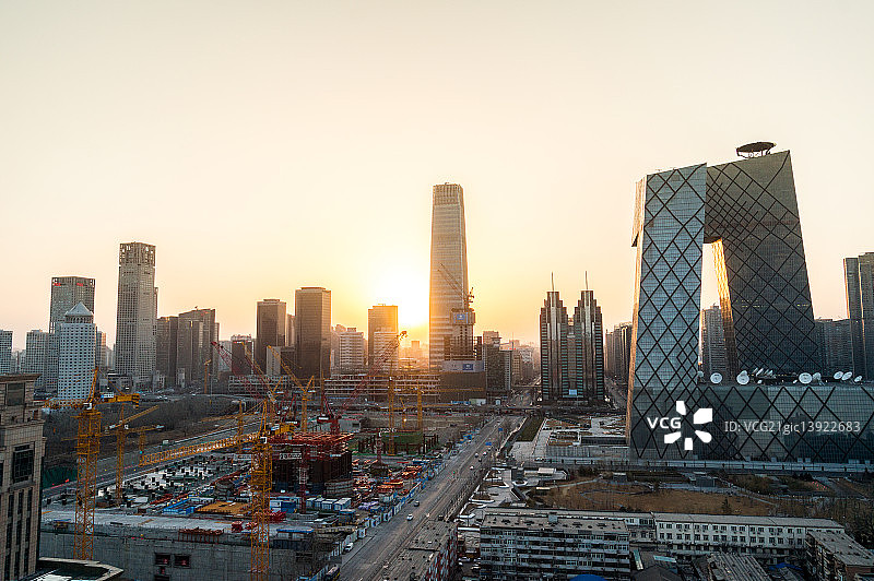 日落时分的北京国贸CBD天际线图片素材