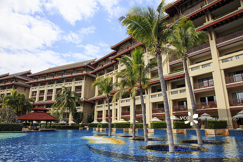 三亚酒店露天泳池图片素材