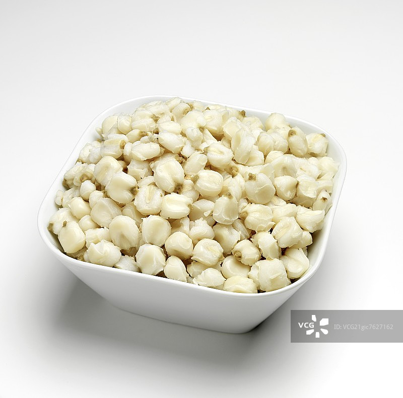白玉米粥碗;白色背景图片素材