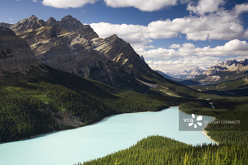 佩托湖和山脉，贾斯珀国家公园，阿尔伯塔，加拿大图片素材