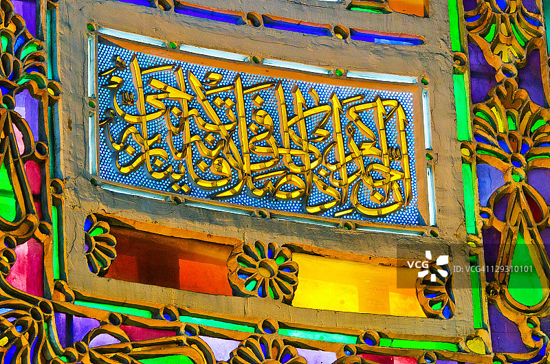 土耳其，伊斯坦布尔，圣索菲亚清真寺的彩色玻璃窗图片素材