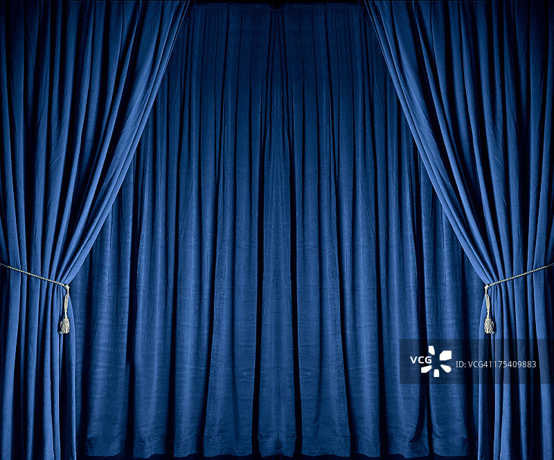 蓝色的窗帘剧院图片素材